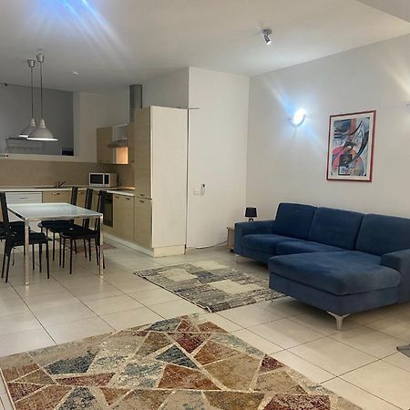 Sliema 2Bed With Backyard Apartment Екстериор снимка