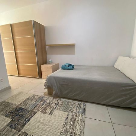 Sliema 2Bed With Backyard Apartment Екстериор снимка
